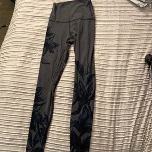 lululemon leggings flower print